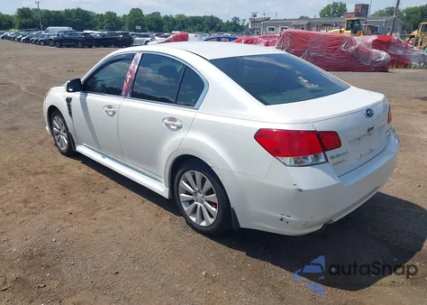 2010 Subaru Legacy 2.5I Limited z USA, uszkodzony, nr VIN 4S3BMBK67A3223095